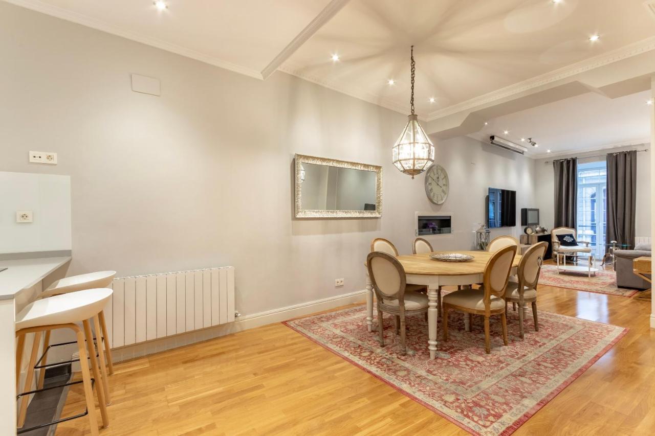 Amplio Y Elegante En Casco Viejo Con Parking Apartment Bilbao Bagian luar foto