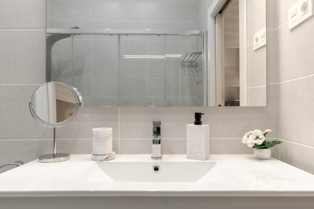 Amplio Y Elegante En Casco Viejo Con Parking Apartment Bilbao Bagian luar foto